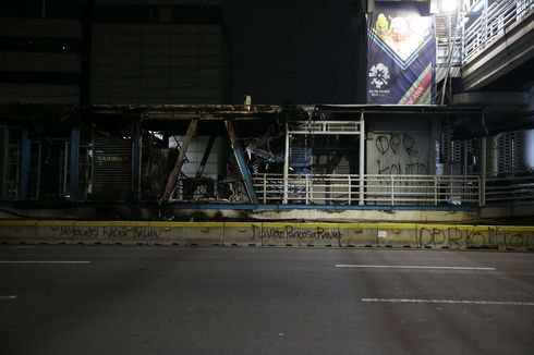 Polisi Sebut Ada 4 Kelompok Pembakar Halte Transjakarta saat Demo Tolak Omnibus Law