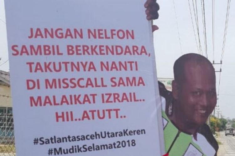 Untuk mengingatkan pengendara agar selamat dalam berlalu lintas, Polres Aceh Utara memasang sejumlah poster manekin lucu disejumlah titik rawan Laka Lantas di sepanjang jalan Medan- Banda Aceh. 