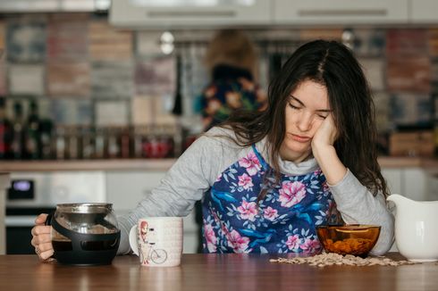 6 Alasan Kita Mudah Ngantuk Usai Makan dan Cara Mengatasinya