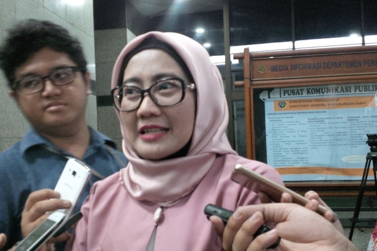 Direktur Utama SMI Emma Sri Martini saat ditemui di Kantor Kementerian Perhubungan Jakarta, Jumat (19/5/2017). ‎