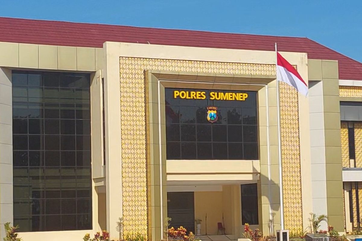 Kantor Polres Sumenep, Jawa Timur. 