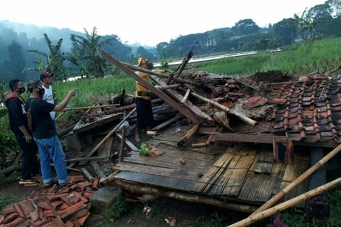 Hujan Deras di Cianjur,  2 Petani Tewas Tertimpa Saung Saat Berteduh