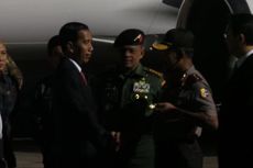 Ruhut Sitompul dan Setiawan Djody Sambut Jokowi Setibanya dari Timur Tengah