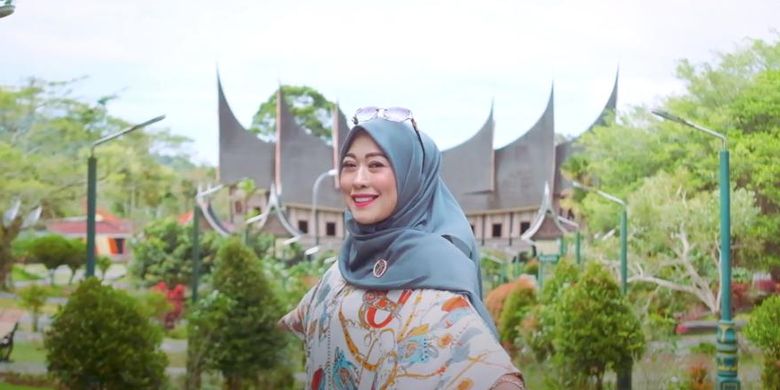 Modest wear asal Bukittinggi, Aqillah by Ria