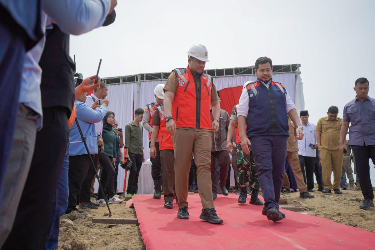 Wali Kota Medan Bobby Nasution menghadiri peresmian Pembangunan Islamic Center Kota Medan di area Islamic Center Medan, di Jalan Rawe III, Kelurahan Tangkahan, Kecamatan Medan Labuhan, Kota Medan, Sumatera Utara (Sumut), Senin (22/5/2023).