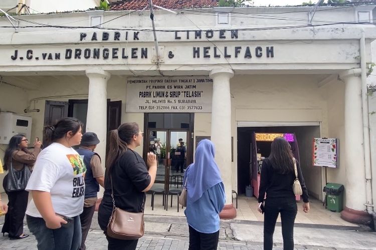 Pabrik Limoen JC van Drongelen & Hellfach salah satu yang menjadi ikon Kota Lama Surabaya, Senin (23/3/2026)