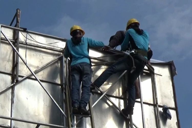 Pemkot Bandung Bakal Bongkar Reklame di 17 Ruas Jalan, Billboard hingga Videotron Jadi Sasaran