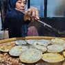 Serabi di Jalur Kuningan-Cirebon, Jajanan Tradisional Masih Pakai Kayu Bakar