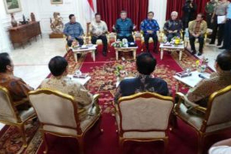 Presiden Susilo Bambang Yudhoyono kembali melakukan pertemuan dengan pimpinan Dewan Perwakilan Rakyat di Kantor Presiden, Jakarta, Senin (16/9/2013). Sebelumnya, pertemuan konsultasi serupa sudah pernah digelar.