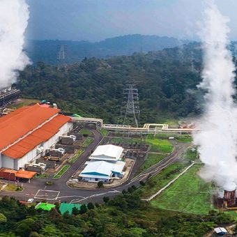PT Barito Renewables Energy Tbk (BREN) melalui anak usahanya, Star Energy Geothermal, perusahaan baru saja merampungkan proyek retrofit (peremajaan dan peningkatan) yang sukses besar di Pembangkit Listrik Tenaga Panas Bumi (PLTP) Salak.