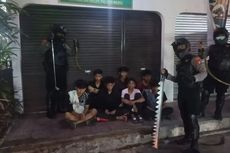 Polisi Tangkap 20 Remaja Hendak Tawuran di Depok, 4 Sajam Disita