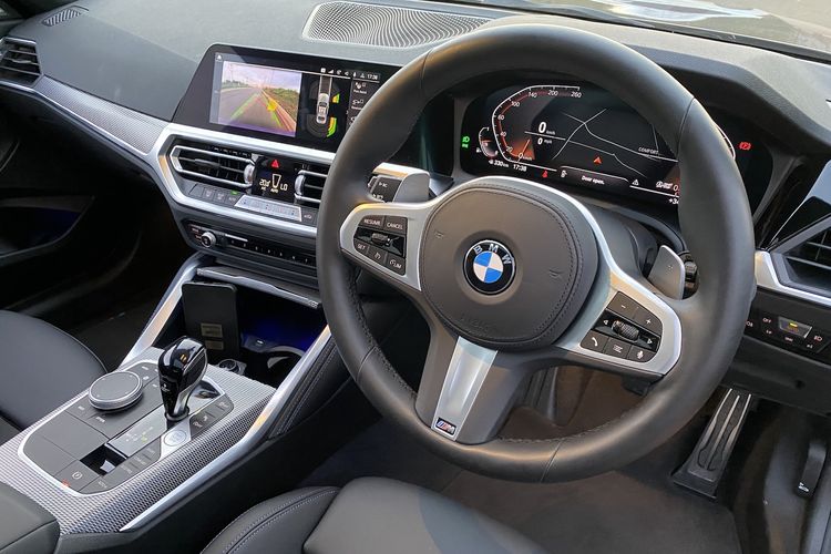 Interior BMW 220i Coupe M Sport 