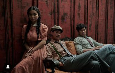 Penampakan Chicco Jerikho, Ariel Tatum, dan Jerome Kurnia dalam film Perang Kota.