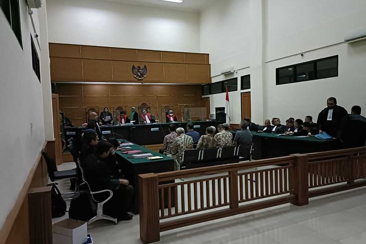 Suasana sidang dugaan korupsi PT GTS di Pengadilan Tipikor Serang