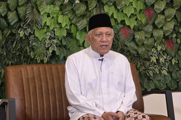 Ketua PWNU Jatim KH Abdul Hakim Mahfudz. 