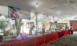 UMKM di Sekitar Kediaman Erina Gelar Stand Makanan Gratis, Mangayubagyo Pernikahan Kaesang dan Erina