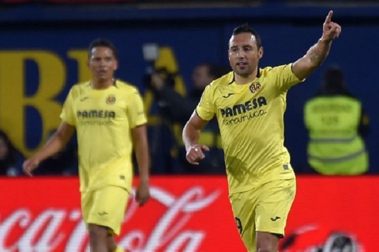 Santi Cazorla merayakan golnya pada pertandingan Villarreal vs Real Madrid dalam lanjutan La Liga Spanyol di Stadion La Ceramica, 3 Januari 2019. 