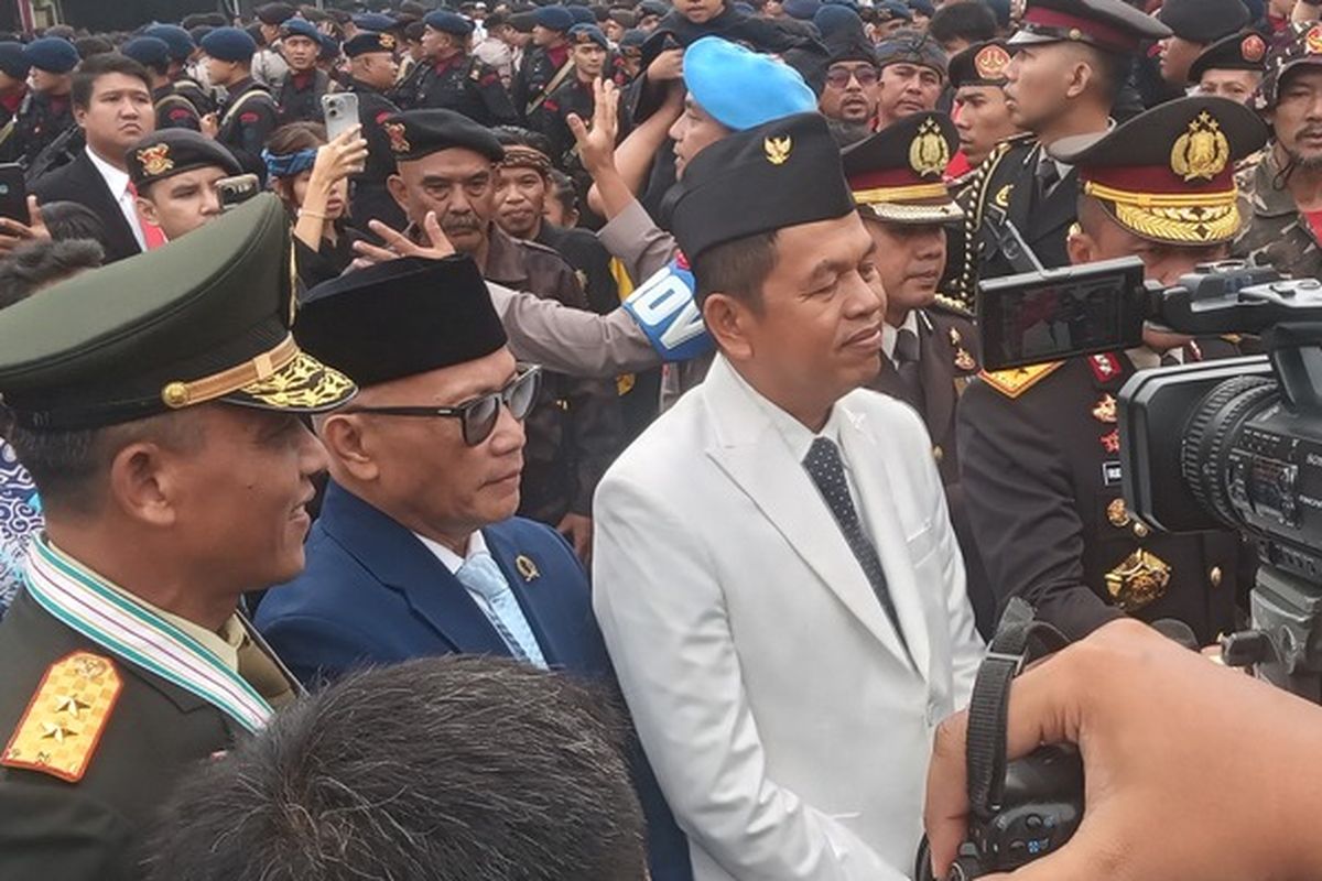 Gubernur Jabar Dedi Mulyadi dan Kapolda Jabar Irjen Rudi Setiawan melakukan konferensi pers saat ultah hari Bhayangkara di Mapolda Jabar.