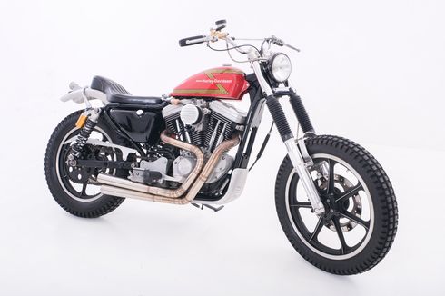 HD Sportster 1200 Flat Tracker, Ibarat Hidup di Dua Alam