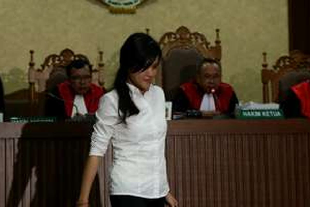 Terdakwa Jessica Kumala Wongso hendak menjalani sidang dengan agenda tuntutan di Pengadilan Negeri Jakarta Pusat, Rabu (6/10/2016). Ia menjadi terdakwa terkait dugaan kasus pembunuhan Wayan Mirna Salihin.