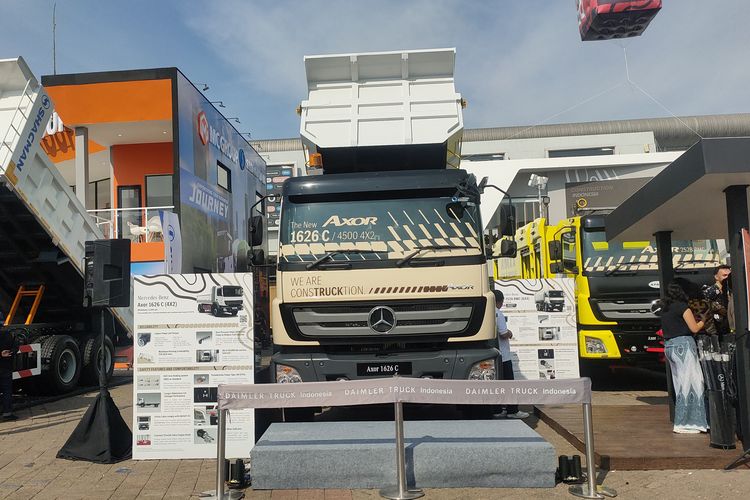 Mercedes-Benz Luncurkan Truk 1626 C di Indonesia