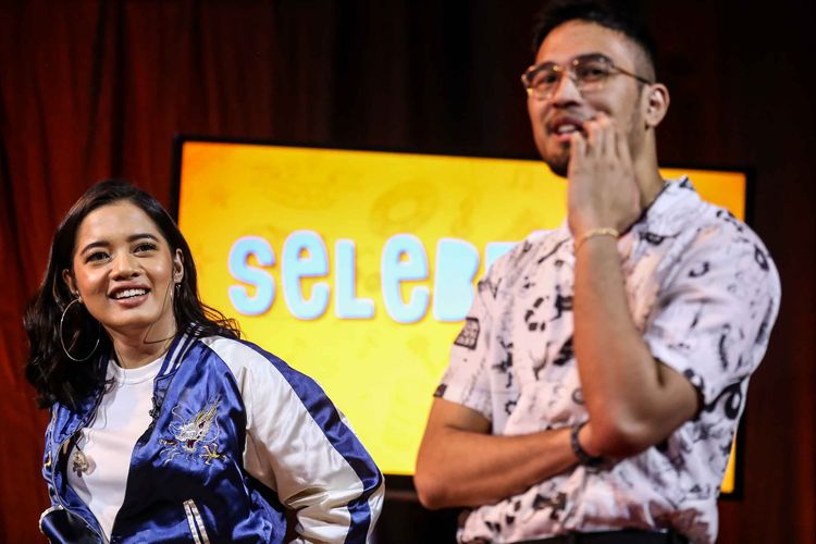 Adrian Khalif dan Cantika tampil dalam acara selebrasi (selebritas beraksi) di Menara Kompas, Palmerah, Jakarta, Selasa (7/5/2019).