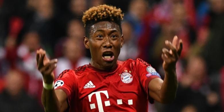 Pemain Bayern Muenchen, David Alaba, bereaksi saat melawan Atletico Madrid pada semifinal kedua Liga Champions di Allianz Arena, 3 Mei 2016.