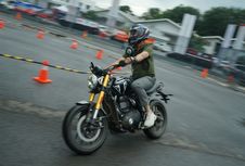 Impresi Singkat Jajal Triumph Speed 400 di IIMS 2026