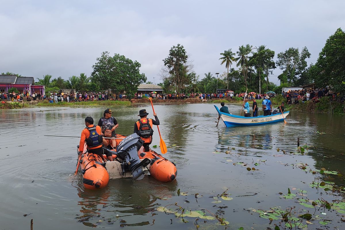 Mandi di Kolam Bekas Tambang bersama Orang Tua, Bocah Perempuan Diterkam Buaya