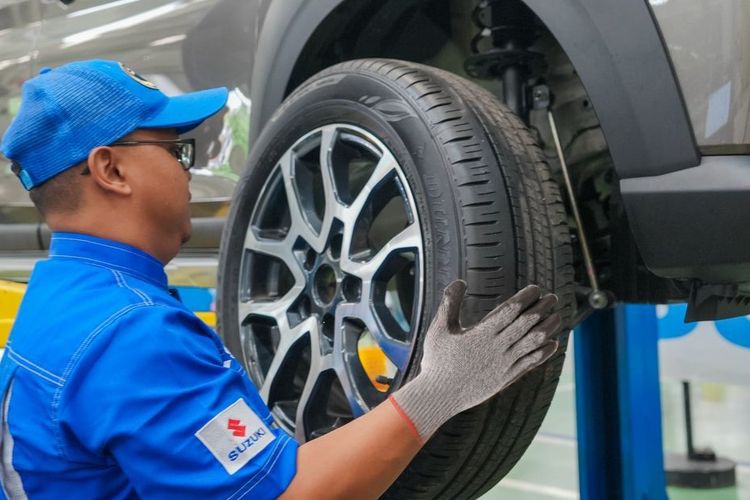 Manfaat Rotasi Ban Mobil dan Waktu Ideal Melakukannya