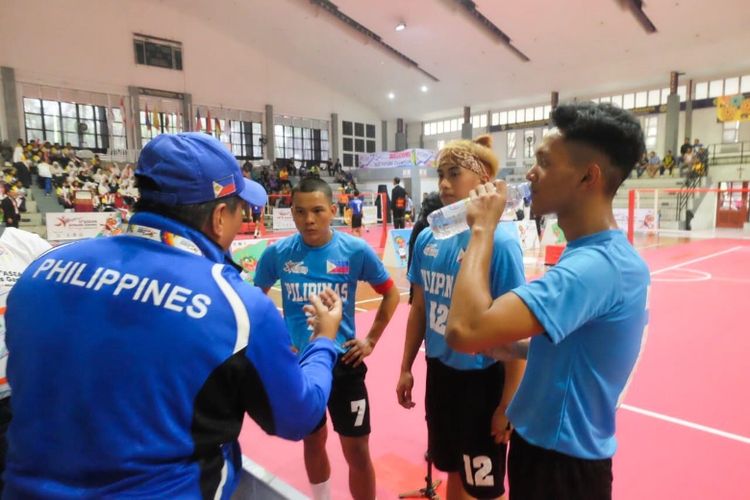 Para atlet Asean Schools Games 2019 rehat sejenak sebelum kembali bertanding pada laga olahraga pelajar terbesar se-Asia Tenggara