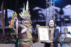 Libatkan 2.548 UMKM, Jember Fashion Carnival Pecahkan Rekor MURI