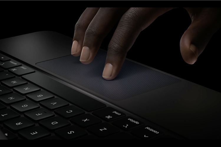 Trackpad di Magic Keyboard yang kini dilengkapi teknologi haptic feedback