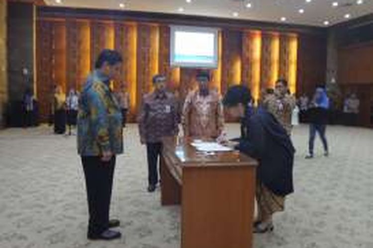 Pelantikan Dirjen IKM Kemenperin di ruang Garuda, Kemenperin, Jakarta, Rabu (14/9/2016).