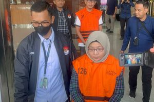 Ketua Tim Pemeriksa BPK Sumsel Pakai Rompi Tahanan KPK Usai Diperiksa di Kasus Bupati Muara Enim