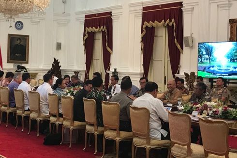 Libur Natal dan Tahun Baru, Jokowi Minta Menteri Awasi Stok Pangan hingga BBM