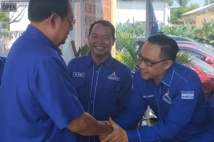 Ketua Majelis Tinggi Partai Demokrat Susilo Bambang Yudhoyono bertemu dengan kader partai dalam rangka konsolidasi