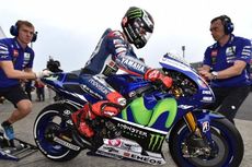 Bermasalah dengan Helm HJC, Lorenzo Berpaling ke Shark