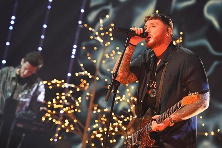 Penyanyi berkebangsaan Inggris, James Arthur