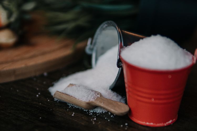 Selain digunakan memaniskan minuman, gula pasir juga memiliki berbagai manfaat ekstra, salah satunya bisa menyembuhkan luka terbuka.