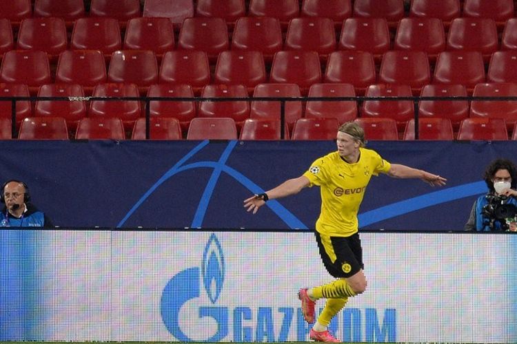 Erling Braut Haaland mencetak dua gol untuk Borussia Dortmund sehingga membawa timnya menang 3-2 atas Sevilla di Ramon Sanchez Pizjuan, Kamis (18/2/2021) dini hari WIB.