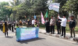 Apresiasi Festival Drum Band, Plt Bupati Malang Harap Para Santri Berkontribusi untuk Pembangunan Daerah