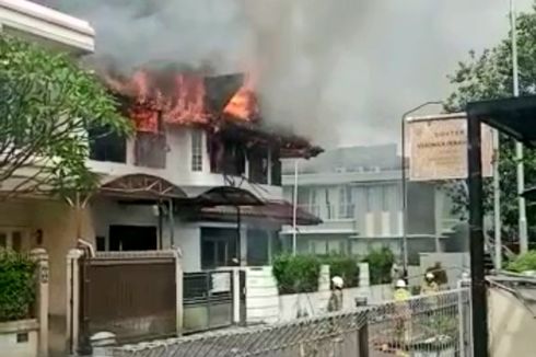 Ditinggal Penghuni, Rumah di Kembangan Terbakar Diduga akibat Korsleting