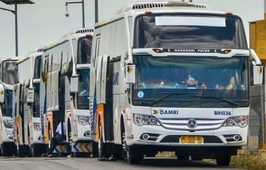 Ilustrasi bus Damri