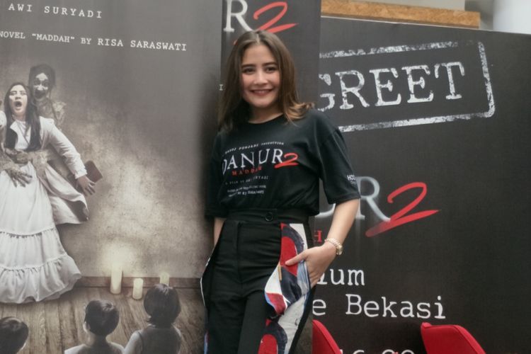 Prilly Latuconsina saat peluncuran video klip soundtrack film Danur 2: Maddah di Lagoon Avenue Bekasi, Jawa Barat, Jumat (30/3/2018).