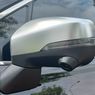 Hindari Celaka, Atur Posisi Kaca Spion Mobil Ada Aturannya