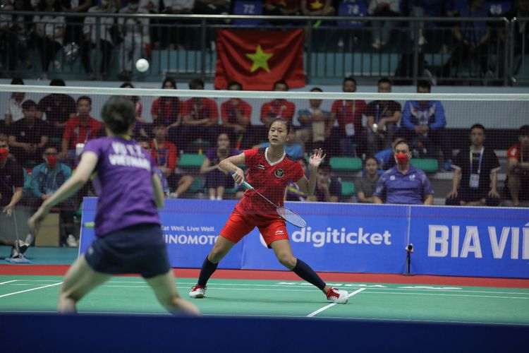 Tunggal putri Indonesia, Putri Kusuma Wardani, melawan Vu Thi Trang (Vietnam) di semifinal SEA Games 2021, Selasa (17/5/2022).