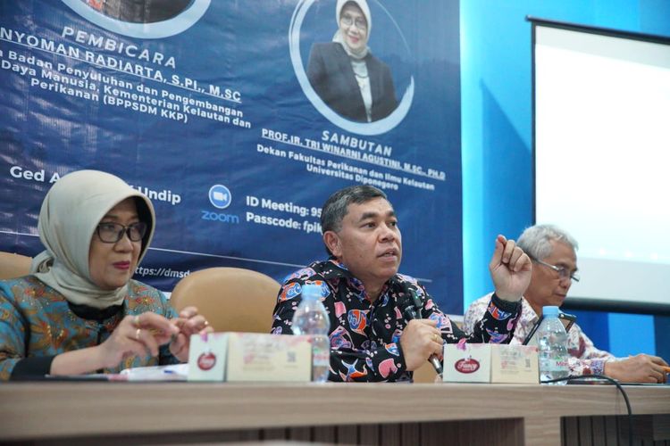 Kepala Badan Riset dan Sumber Daya Manusia Kelautan dan Perikanan (BRSDM) I Nyoman Rudiarta dalam kuliah umum di Fakultas Perikanan dan Ilmu Kelautan, Universitas Diponegoro (Undip), Semarang, Jawa Tengah beberapa waktu lalu. 
