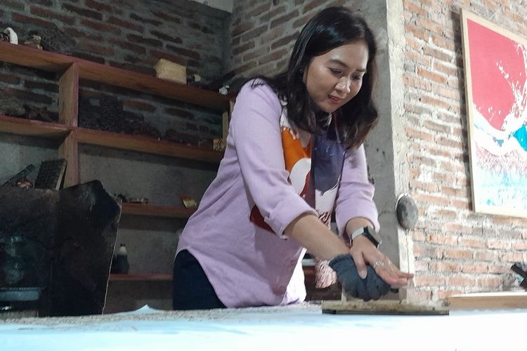 Wakil Menteri Pariwisata Republik Indonesia, Ni Luh Puspa kunjungi Desa Wisata Segajih di Kalurahan Hargotirto, Kapanewon Kokap, Kabupaten Kulon Progo, Daerah Istimewa Yogyakarta.