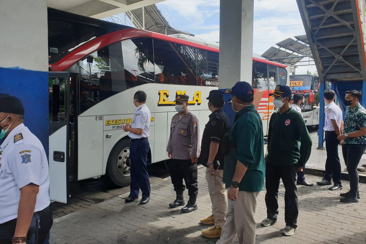  Tim Dalops Hubdat temukan awak bus beroperasi tak sesuai syarat PPKM Darurat